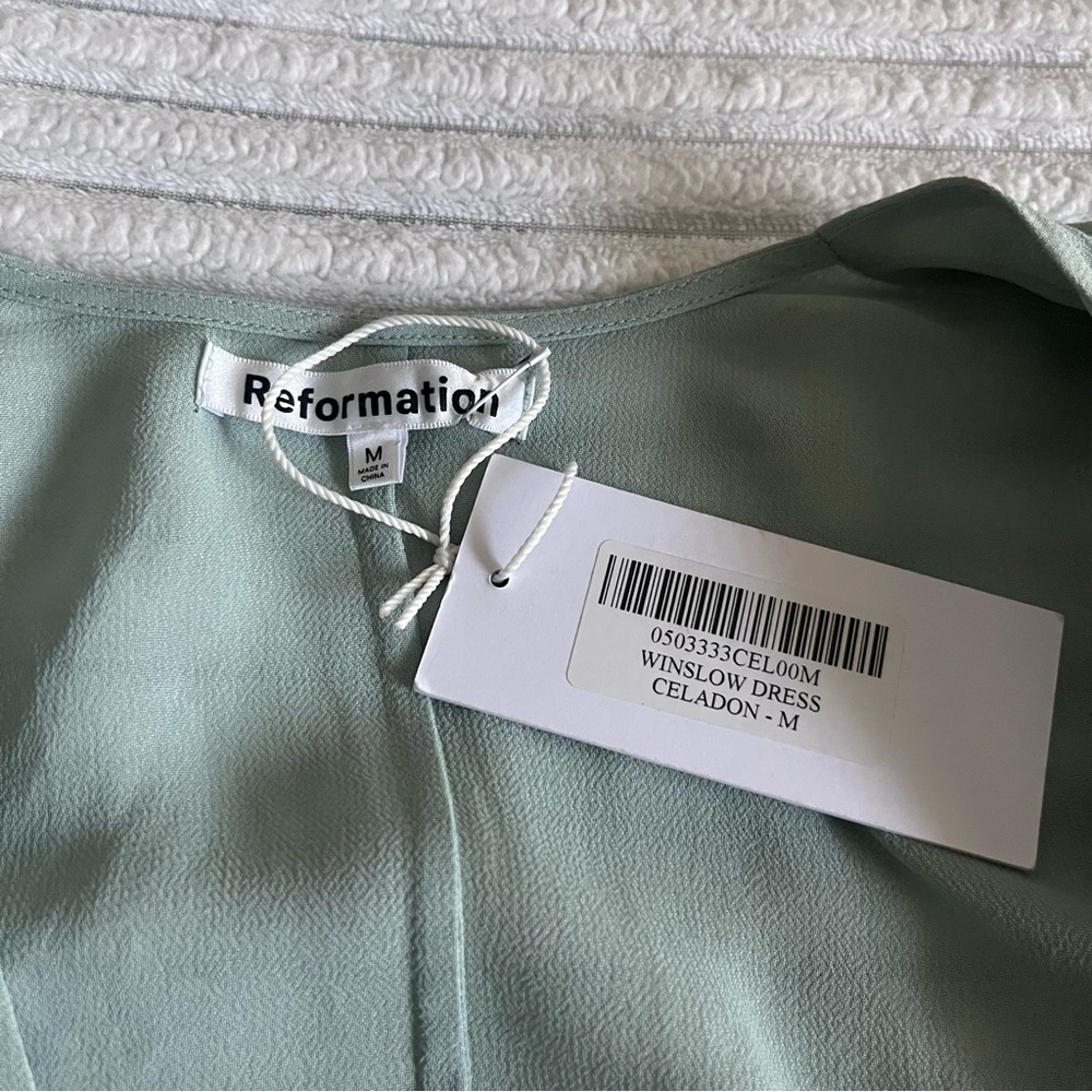 Reformation Winslow Dress in Celadon - Picture 9 of 12